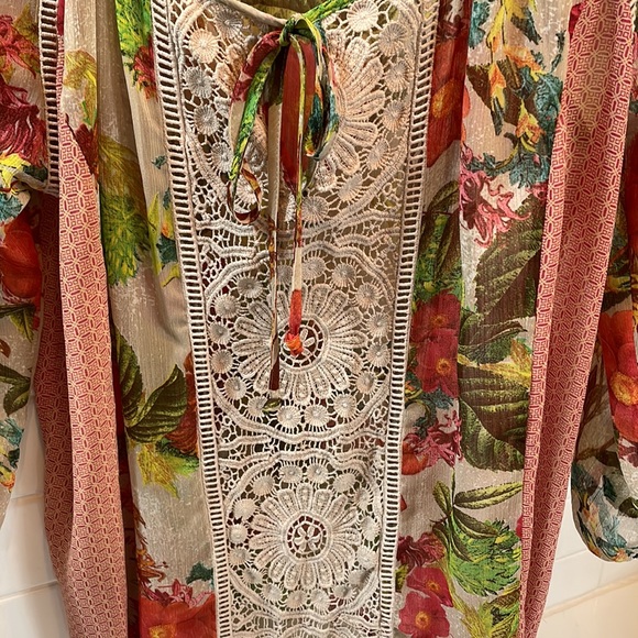 Anthropologie NEW condition Floral and crochet blouse . SZ Large . By Meadow Rue - Picture 2 of 8